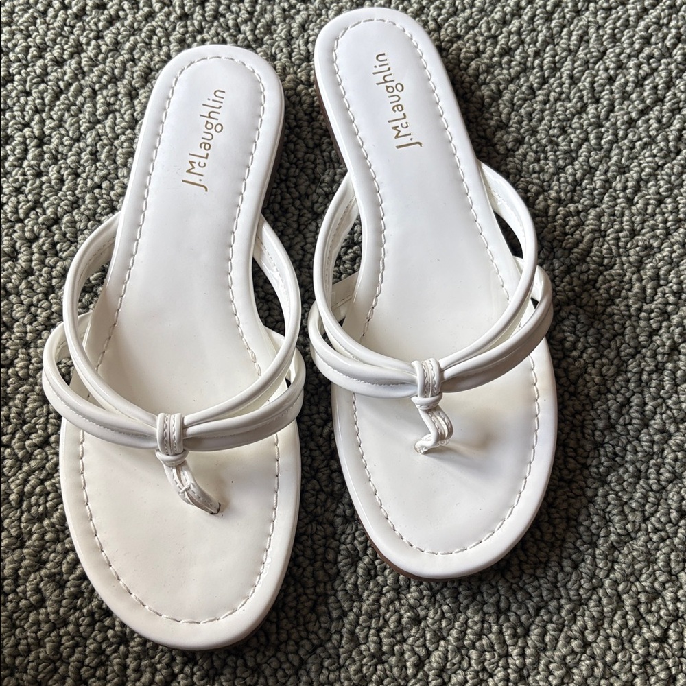 J.McLaughlin Caitlin Patent Sandal flip flop size 8M white